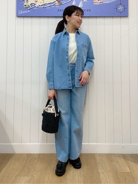 「Dessin（デッサン）の【ユニセックス/洗える】10OZデニムシャツ（シャツ/ブラウス、ブルー系）」を使った、Mayaさん（レディース・159cm）の冬コーディネート