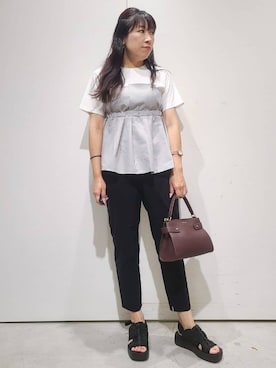 「OPAQUE.CLIP（オペークドットクリップ）のタックビスチェドッキングカットソー【洗濯機洗い可】（Tシャツ/カットソー、グレー系）」を使った、hmさん（レディース・160cm）の夏コーディネート