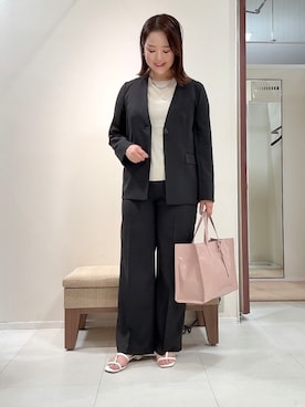 「アイテム（ノーカラージャケット、ブラック系）」を使った、YUIさん（レディース・160cm）の夏コーディネート