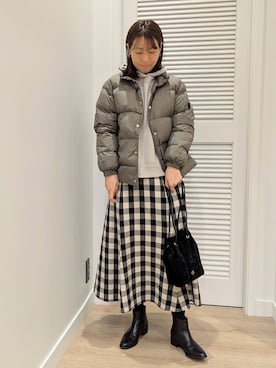 「アイテム（ダウンジャケット/コート、グリーン系）」を使った、enさん（レディース・158cm）の冬コーディネート