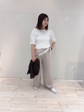 「UNTITLED（アンタイトル）の【汗染み防止/接触冷感】ランタンスリーブプルオーバー（Tシャツ/カットソー、ホワイト系）」を使った、Mizuさん（レディース・164cm）の夏コーディネート
