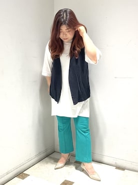「ESPERANZA（エスペランサ）の履きやすいパンプスヒール約5.5cm/グリッター（パンプス、ゴールド系）」を使った、yumiさん（レディース・162cm）の秋コーディネート