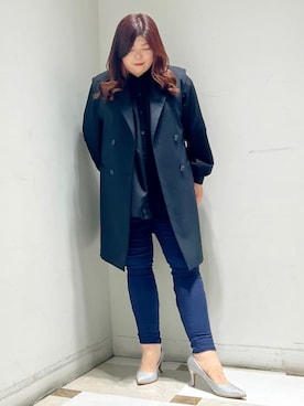 「ESPERANZA（エスペランサ）の【12時間パンプス】約7.5㎝／ラメ素材　歩きやすくて疲れにくい（パンプス、シルバー系）」を使った、yumiさん（レディース・162cm）の冬コーディネート