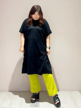 「ESPERANZA（エスペランサ）のミニバックルコルクヒールミュール（サンダル、ブラック系）」を使った、yumiさん（レディース・162cm）の夏コーディネート