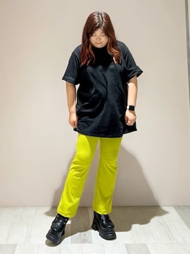 「ESPERANZA（エスペランサ）のレースアップバックル厚底ブーツ（ブーツ、ブラック系）」を使った、yumiさん（レディース・162cm）の秋コーディネート