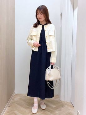 「アイテム（デニムジャケット、ホワイト系）」を使った、おまつさん（レディース・162cm）の春コーディネート