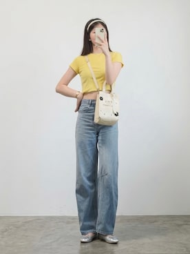 「UNIQLO（ユニクロ）のアイテム（Tシャツ/カットソー、イエロー系）」を使った、しちみ🌶さん（レディース・168cm）の春コーディネート