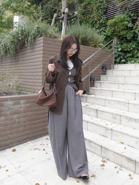 「アイテム（スラックス）」を使った、saraさん（レディース・164cm）の秋コーディネート