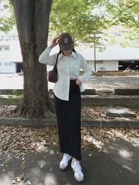 「アイテム（キャップ）」を使った、saraさん（レディース・164cm）の秋コーディネート