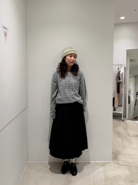 「SMELLY（スメリー）のアイテム」を使った、Misakiさん（レディース・156cm）の秋コーディネート