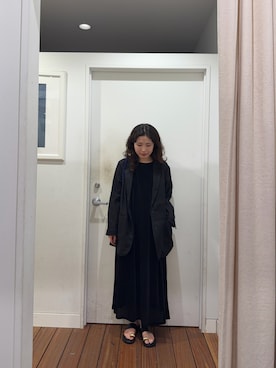 「URBAN RESEARCH DOORS（アーバンリサーチドアーズ）のシアーベロアワンピース（ワンピース、ブラック系）」を使った、Misakiさん（レディース・156cm）の秋コーディネート