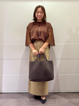 「UNTITLED（アンタイトル）の【秋映え/甘めTシャツ】袖レースプルオーバー（Tシャツ/カットソー、ブラウン系）」を使った、tokoさん（レディース）の秋コーディネート