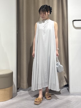 「Jena espace merveilleux(ジェナ エスパスメルヴェイユ)の【着てないぐらい軽い!?】2WAYリボンシアーワンピース(ワンピース、グレー系)」を使った、mmmn0913さん(レディース・160cm)の夏コーディネート