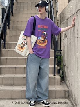 「HOOK（フック）のHOOK -original-　サンリオキャラクターズ コラボ プリントTシャツ（Tシャツ/カットソー、パープル系）」を使った、HOOK officialさん（メンズ・170cm）の夏コーディネート