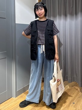 「Right-on（ライトオン）のHONEYSUCKLE ROSE(ハニーサックルローズ)マルチボーダータイトＴシャツ（Tシャツ/カットソー、ブルー系）」を使った、阿部みかさんの夏コーディネート