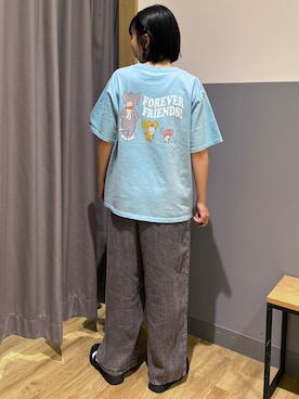 「Right-on（ライトオン）の【トムとジェリー】プリントTシャツ（Tシャツ/カットソー、ブルー系）」を使った、阿部みかさんの夏コーディネート