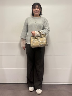 「UNTITLED（アンタイトル）のアイテム（アクセサリー）」を使った、宮本 衣紗さん（レディース・163cm）の秋コーディネート