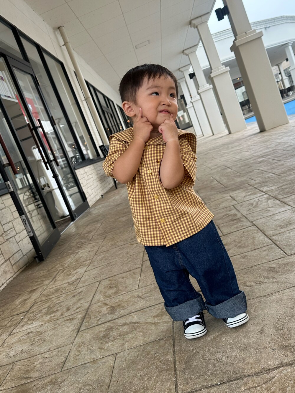 「1歳、男の子、男の子コーデ、おでかけコーデ、休日スタイル、キッズコーデ、プチプラ」｜「little weekendのアイテム（デニムパンツ、ブルー系）」を使った、yuuさん（キッズ・80cm）の冬コーディネートの1枚目の写真