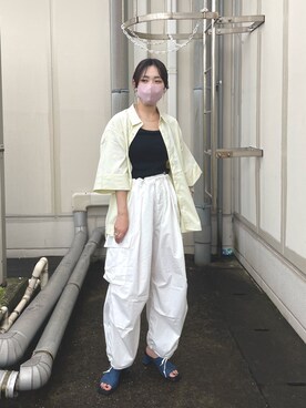 「アイテム（カーゴパンツ、イエロー系）」を使った、nanakoさん（レディース・162cm）の夏コーディネート