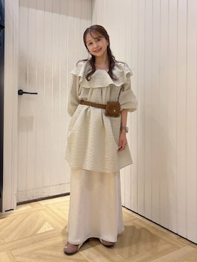 「LOWRYS FARM（ローリーズファーム）のストレッチサテンスカート　 290120（スカート、ホワイト系）」を使った、rinangoさん（レディース・146cm）の春コーディネート