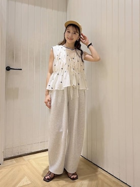 「LOWRYS FARM（ローリーズファーム）のカットイージーコクーンパンツ　292362（スウェットパンツ、グレー系）」を使った、rinangoさん（レディース・146cm）の夏コーディネート