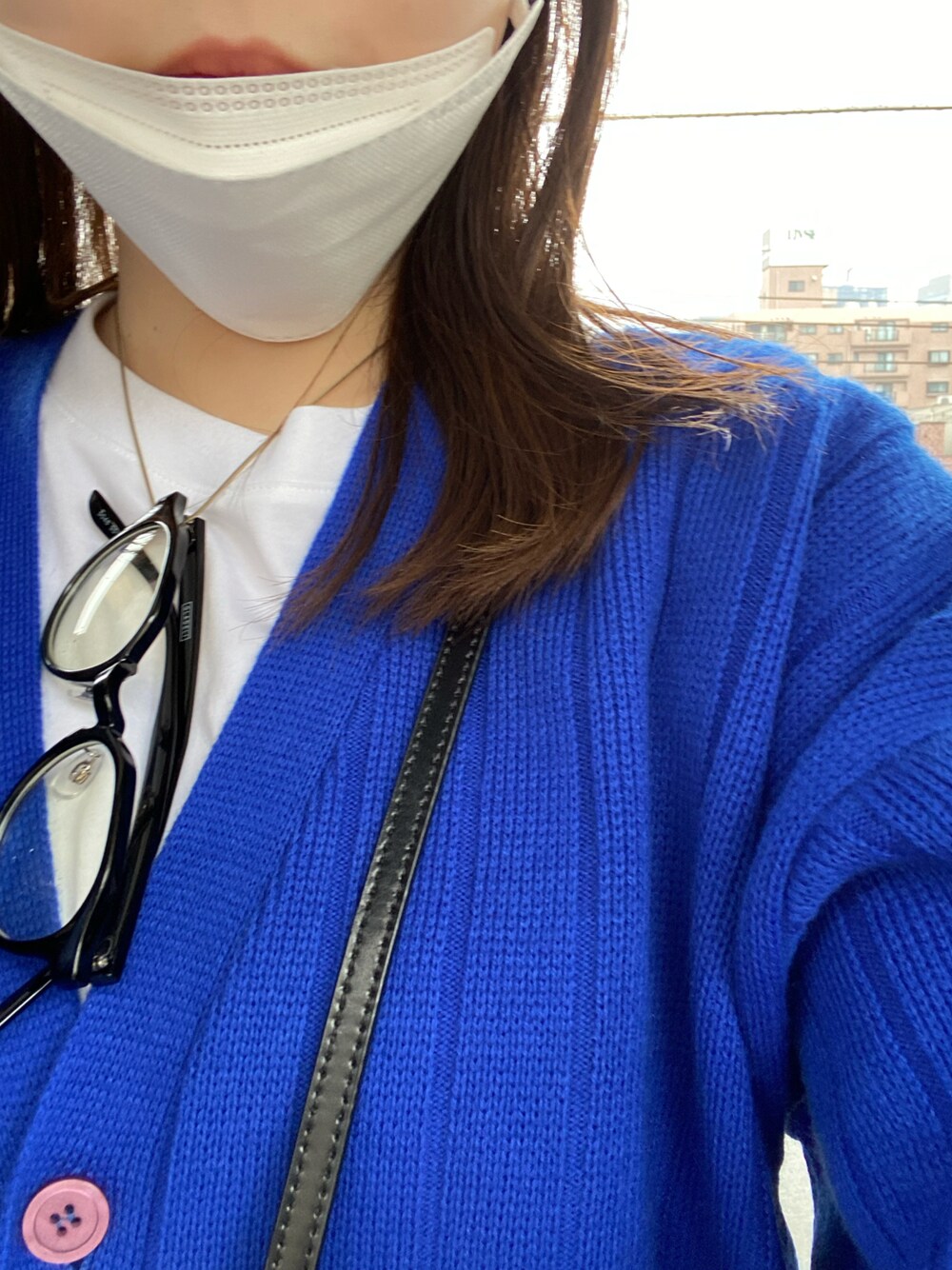 「古着、低身長、カーディガン、春コーデ、ootd、シンプルコーデ、カラーコーデ」｜「古着のアイテム（カーディガン/ボレロ、ブルー系）」を使った、ﾏさん（レディース・153cm）の春コーディネートの1枚目の写真
