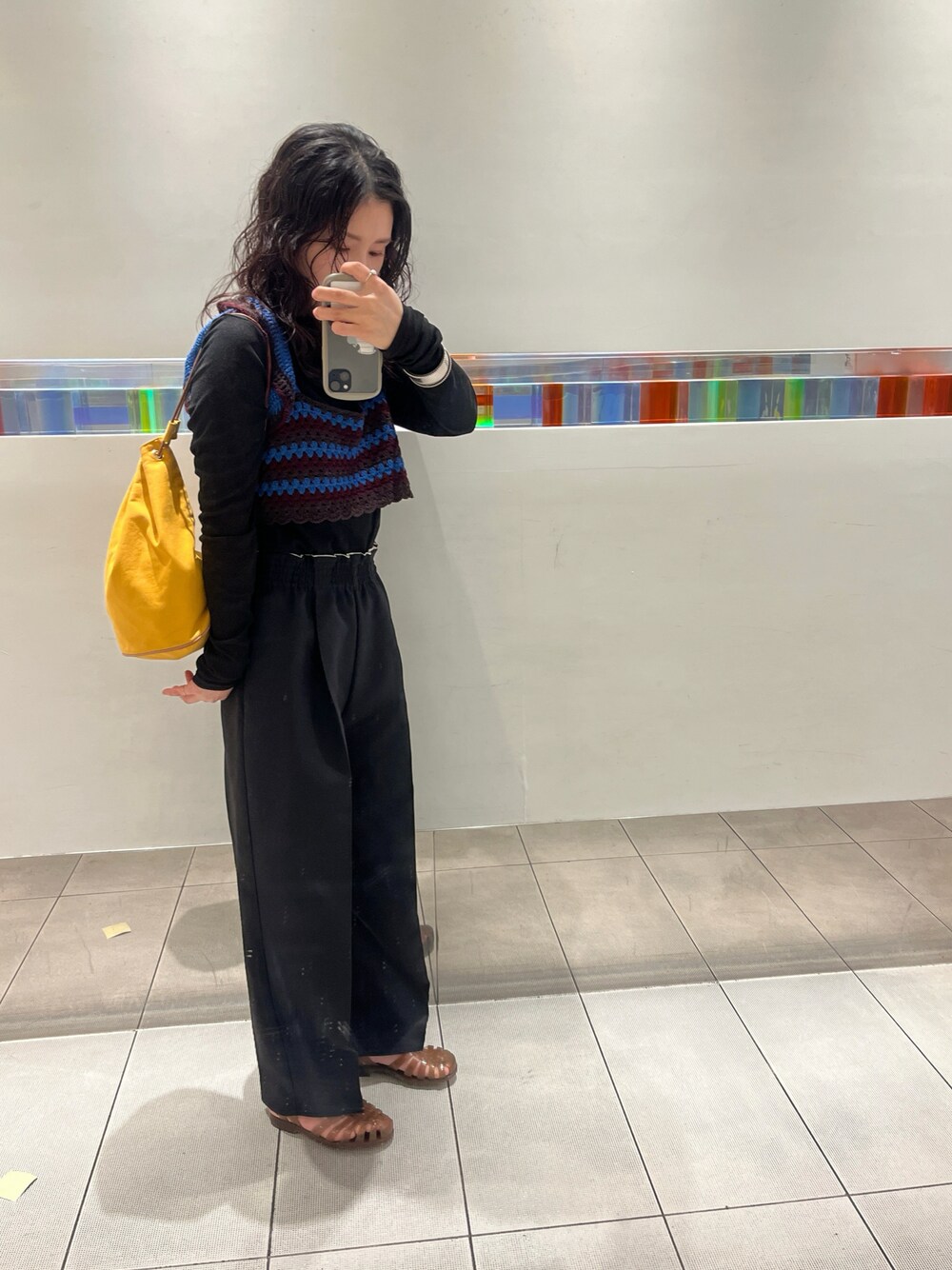 leinwande（ラインヴァンド）の「Holiday Crochet Crop Top