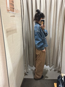 「アイテム（スラックス、イエロー系）」を使った、ikumi＊さん（レディース・160cm）の秋コーディネート