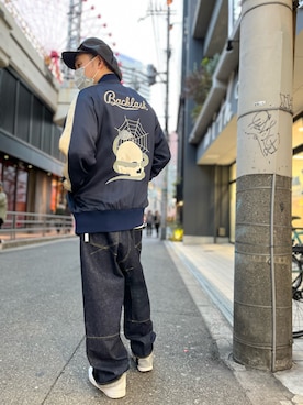「ISAMU KATAYAMA BACKLASH（イサムカタヤマバックラッシュ）のアイテム（スカジャン）」を使った、Koutaro Makitaさん（メンズ・168cm）の冬コーディネート