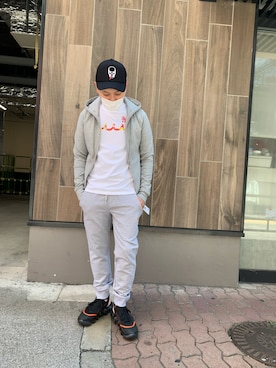 「1piu1uguale3 RELAX（ウノピュウノウグァーレトレリラックス）のアイテム（パーカー）」を使った、Koutaro Makitaさん（メンズ・168cm）の夏コーディネート