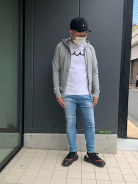 「1piu1uguale3 RELAX（ウノピュウノウグァーレトレリラックス）のアイテム（パーカー）」を使った、Koutaro Makitaさん（メンズ・168cm）の夏コーディネート
