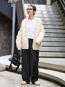 「FRAMeWORK（フレームワーク）のアイテム（パンツ）」を使った、tomoさん（レディース・165cm）の秋コーディネート