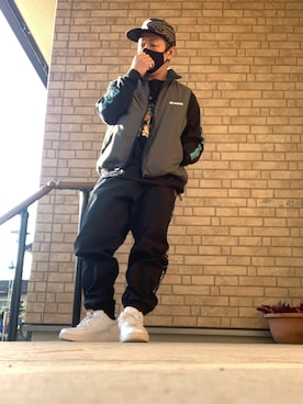 ︎︎yosxxxxzu☻さんのコーディネート