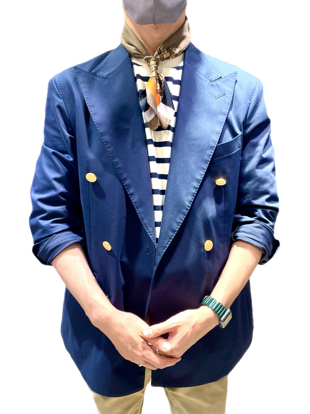 「シンプルコーデ、ダブルジャケット、おしゃれさんと繋がりたい、春、スーツスタイル、今日のコーデ、スカーフ、ボーダー、ボーダートップス、紺ブレ、オフィスカジュアル、ベージュ、結婚式、結婚式二次会スタイル、韓国ファッション」｜「FURLAのアイテム（ファッション雑貨、ブラウン系）」を使った、おにぎりは明太子さん（メンズ・176cm）の春コーディネートの1枚目の写真