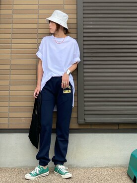 「スウエットパンツ」｜「アイテム（アクセサリー）」を使った、miho🅰ニコさん（レディース・165cm）の夏コーディネート