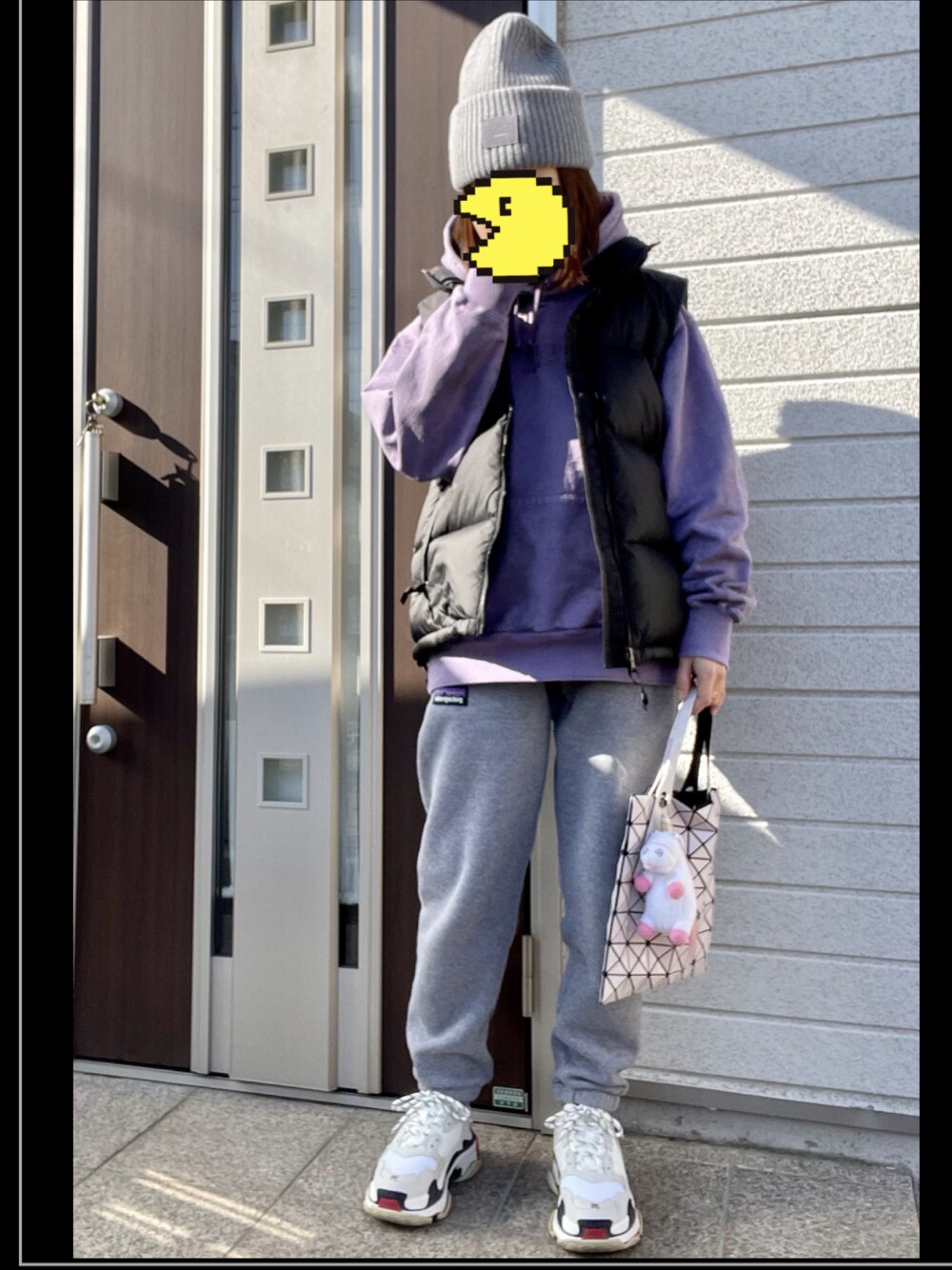Supreme のパーカーを使った「ダウンベスト」の人気ファッション 