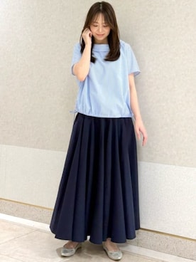 「MK MICHEL KLEIN（エムケーミッシェルクラン）の[撥水/UVカット/洗える]ボリュームフレアスカート（スカート、ブルー系）」を使った、MKミッシェルクランさん（レディース・157cm）の夏コーディネート