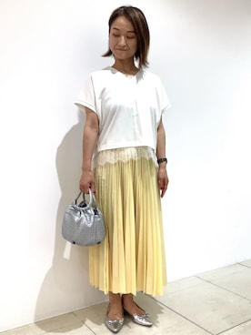 「MK MICHEL KLEIN（エムケーミッシェルクラン）の[2WAY]パンチングデザインラウンドミニバッグ（ハンドバッグ、シルバー系）」を使った、MKミッシェルクランさん（レディース・157cm）の夏コーディネート