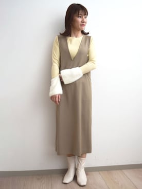 「秋服コーデ」｜「アイテム（ジャンパースカート）」を使った、MKミッシェルクランさん（レディース・163cm）の秋コーディネート