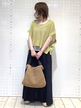 「MK MICHEL KLEIN（エムケーミッシェルクラン）のストレッチ3タックワイドパンツ/洗える（その他パンツ、ブルー系）」を使った、MKミッシェルクランさん（レディース・162cm）の春コーディネート