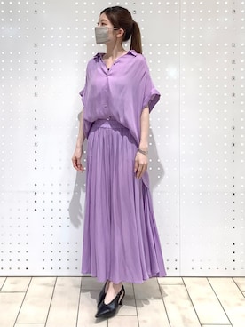 「MK MICHEL KLEIN（エムケーミッシェルクラン）の[瞬美シリーズ/UVカット/接触冷感/洗える]サテンガウチョパンツ（その他パンツ、パープル系）」を使った、MKミッシェルクランさん（レディース・157cm）の夏コーディネート