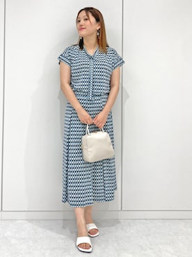 「MK MICHEL KLEIN（エムケーミッシェルクラン）の[WEB限定/2WAY/300g以下の軽量]合成皮革ミニスクエアバッグ（ハンドバッグ、ホワイト系）」を使った、MKミッシェルクランさん（レディース・157cm）の夏コーディネート