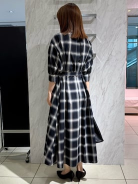 「MK MICHEL KLEIN（エムケーミッシェルクラン）の[洗える]オンブレチェック柄シャツワンピース（シャツワンピース、ブルー系）」を使った、MKミッシェルクランさん（レディース・158cm）の秋コーディネート