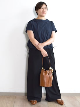 「MK MICHEL KLEIN（エムケーミッシェルクラン）の[洗える]ストレートワイドパンツ(チェック・無地)（スラックス、ブラック系）」を使った、MKミッシェルクランさん（レディース・163cm）の夏コーディネート