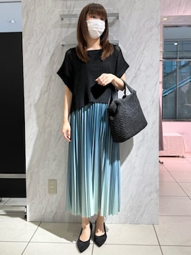 「MK MICHEL KLEIN（エムケーミッシェルクラン）の[A4対応]ペーパー素材2wayバッグ（トートバッグ、ブラック系）」を使った、MKミッシェルクランさん（レディース・162cm）の春コーディネート