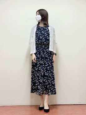 「MK MICHEL KLEIN（エムケーミッシェルクラン）の[洗える]リーフモチーフシフォンブラウス（シャツ/ブラウス、ブルー系）」を使った、MKミッシェルクランさん（レディース・157cm）の夏コーディネート