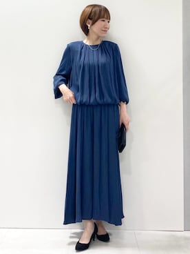 「MK MICHEL KLEIN（エムケーミッシェルクラン）の[洗える]起毛サテンバルーンヘムデザインブラウス（シャツ/ブラウス、ブルー系）」を使った、MKミッシェルクランさん（レディース・153cm）の秋コーディネート