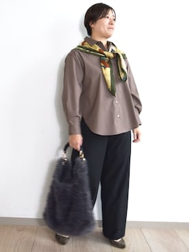 「MK MICHEL KLEIN（エムケーミッシェルクラン）の[洗える/イージーケア/抗ピリング/ナチュラルストレッチ]ストレートワイドシルエットパンツ（無地）（スラックス、ブラック系）」を使った、MKミッシェルクランさん（レディース・158cm）の秋コーディネート