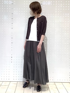 「MK MICHEL KLEIN（エムケーミッシェルクラン）のサテンガウチョパンツ/接触冷感/UVカット/洗える（その他パンツ、グレー系）」を使った、MKミッシェルクランさん（レディース・162cm）の春コーディネート