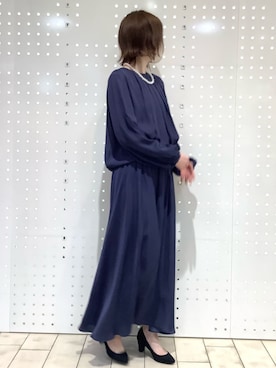 「MK MICHEL KLEIN（エムケーミッシェルクラン）の[洗える]起毛サテンバルーンヘムデザインブラウス（シャツ/ブラウス、ブルー系）」を使った、MKミッシェルクランさん（レディース・153cm）の秋コーディネート